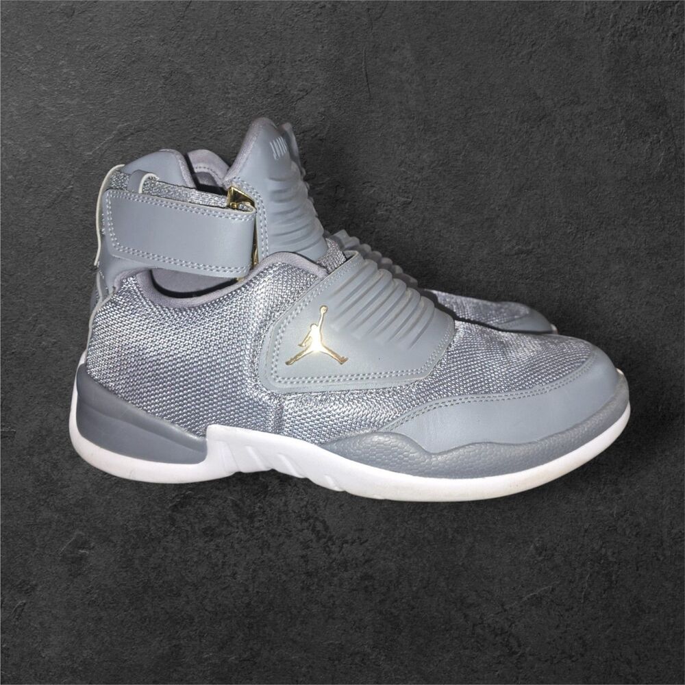Jordan Generation 23 Cool Grey Sneakers Men’s 9.5 Retro Basketball AA1294-04